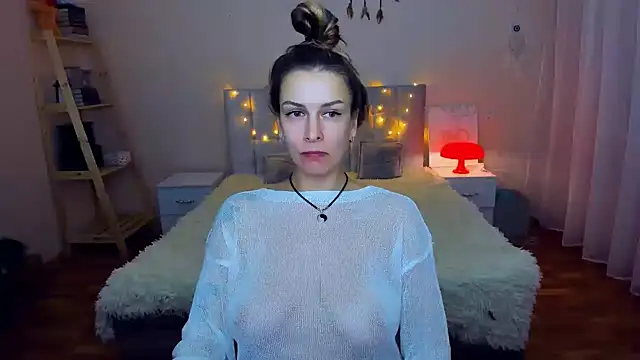 Snapshot of AlexiaDarren chatting on 3, 3, 2025 AlexiaDarren online show from 3, 3, 2025