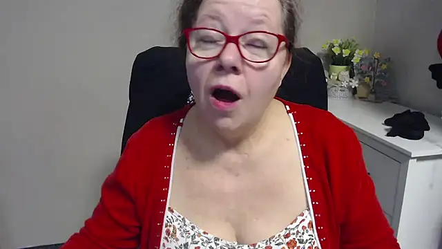 Adelewildx online show from 24, 2, 2025