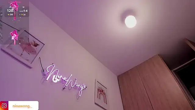 NinaWong online show from 4, 12, 2025