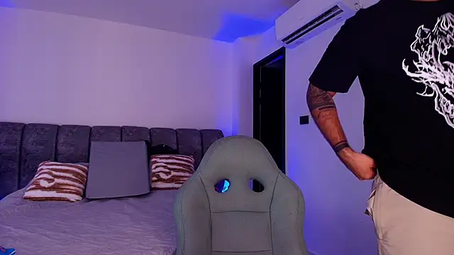 mister miike online show from 26, 11, 2025