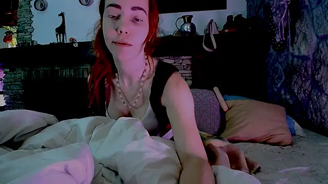 pisswhorelana online show from 2, 2, 2025