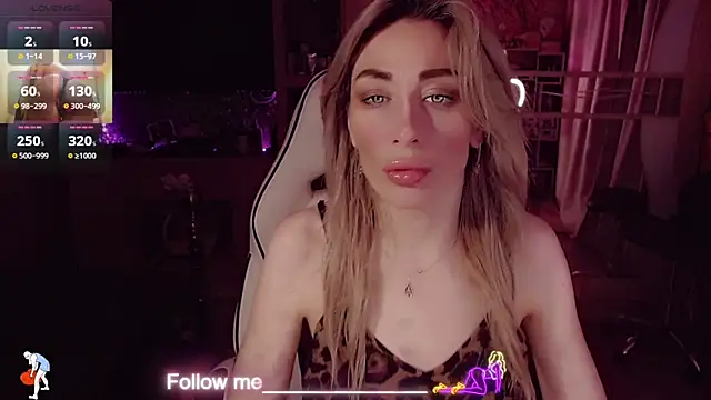 Snapshot of AnnieGOld_ chatting on 26, 4, 2026 AnnieGOld online show from 26, 4, 2026