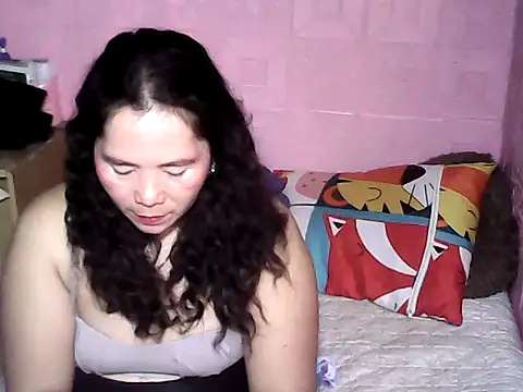 hotpusie 4u online show from 13, 10, 2025