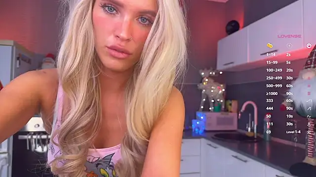 mikkixmeow online show from 27, 12, 2024