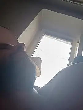 Snapshot of FireFox_Feel chatting on 10, 3, 2025 FireFox Feel online show from 10, 3, 2025