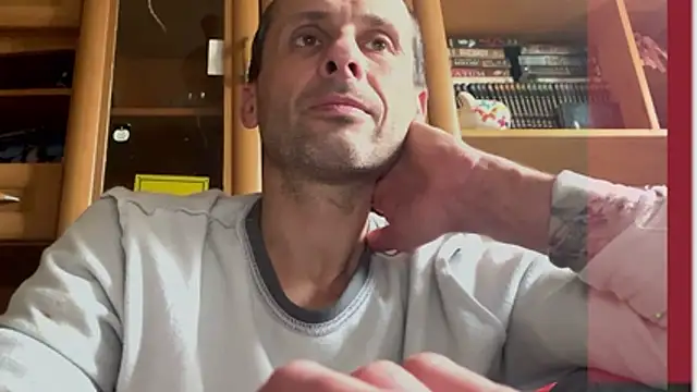 Snapshot of FireFox_Feel chatting on 8, 11, 2025 FireFox Feel online show from 8, 11, 2025