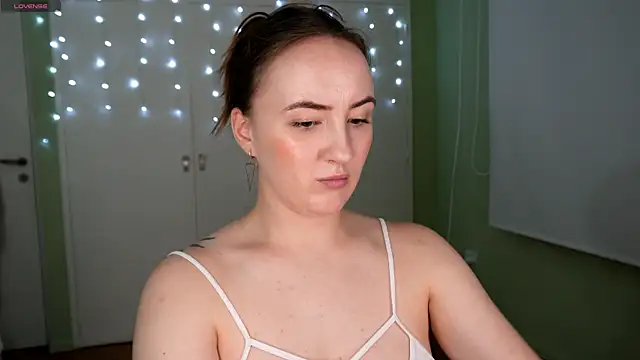 Black Eva  online show from 7, 3, 2025