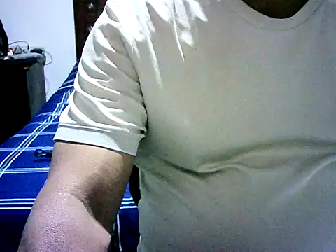Snapshot of heberin chatting on 2, 8, 2026 heberin online show from 2, 8, 2026