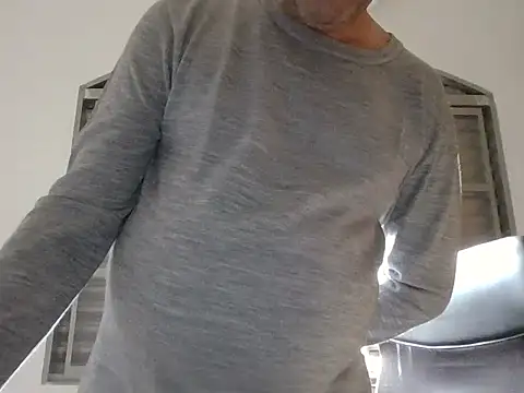 Snapshot of niceguyjr chatting on 3, 11, 2025 niceguyjr online show from 3, 11, 2025