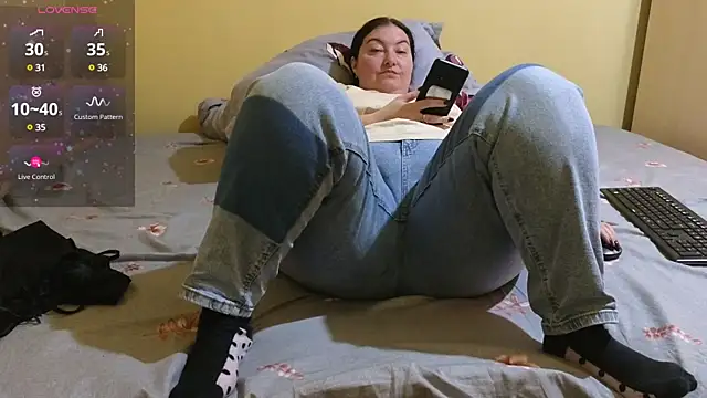 BBW MILF 4U online show from 10, 2, 2025