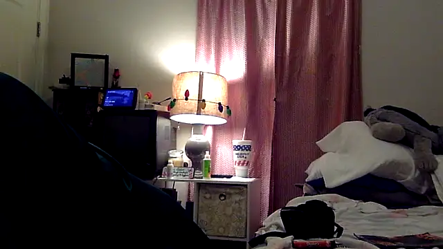 Snapshot of tmmcmannus chatting on 15, 10, 2025 tmmcmannus online show from 15, 10, 2025