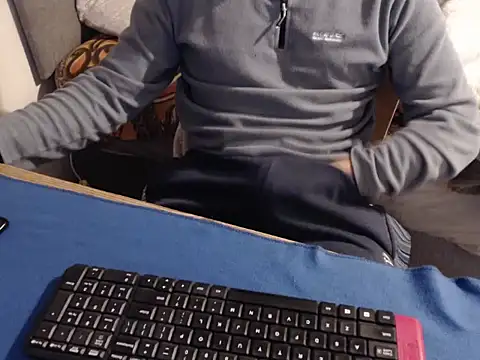 desiloverboy online show from 2, 5, 2026