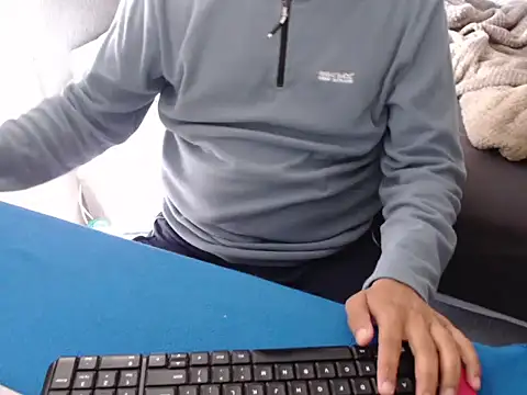 desiloverboy online show from 31, 7, 2026