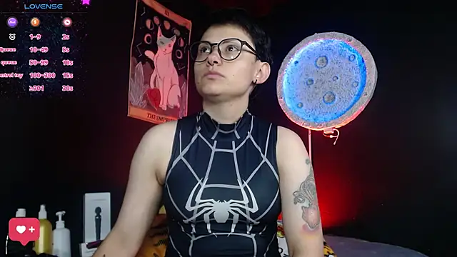 girl intense444 online show from 5, 6, 2026