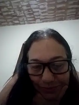 Snapshot of catdool chatting on 3, 3, 2025 catdool online show from 3, 3, 2025