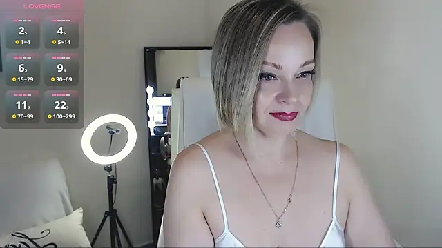 Tilly Eliot online show from 20, 2, 2025