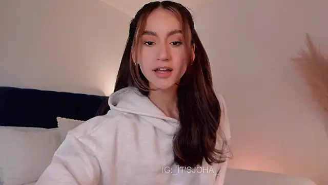  Amatista online show from 21, 2, 2026