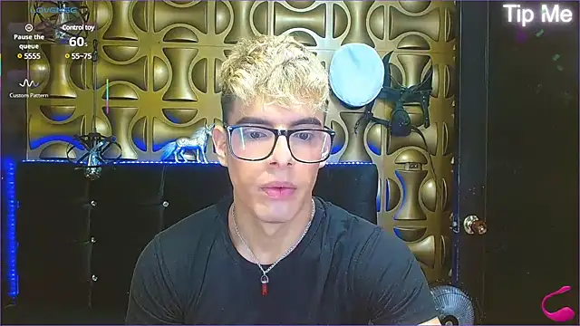 angel sexyevil online show from 18, 2, 2025