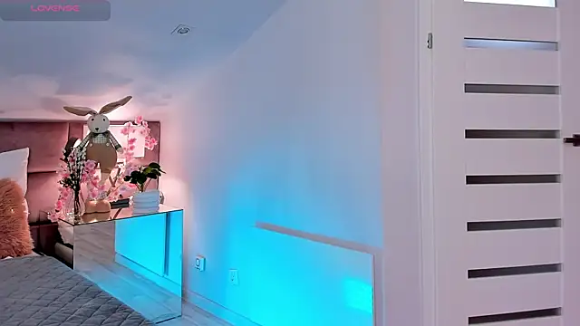 MiaMuse online show from 16, 4, 2026