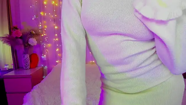 Danielle Thomas online show from 13, 3, 2025