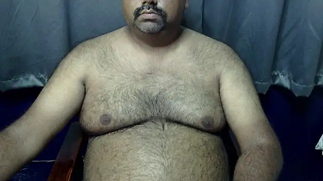 Snapshot of hairysubcub_70 chatting on 26, 4, 2026 hairysubcub 70 online show from 26, 4, 2026