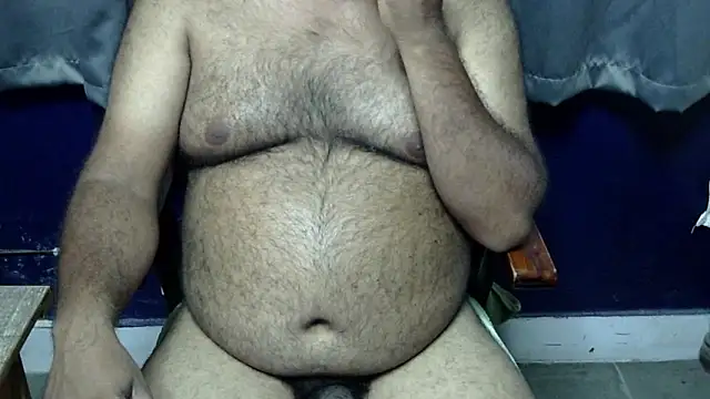 Snapshot of hairysubcub_70 chatting on 16, 5, 2026 hairysubcub 70 online show from 16, 5, 2026
