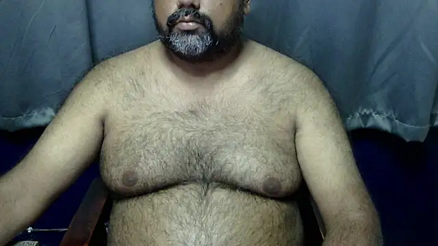 Snapshot of hairysubcub_70 chatting on 20, 5, 2026 hairysubcub 70 online show from 20, 5, 2026