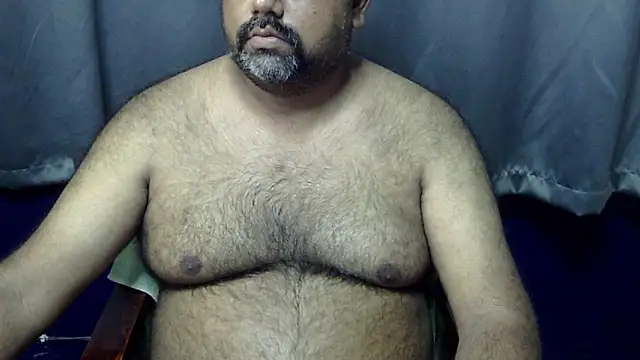 Snapshot of hairysubcub_70 chatting on 25, 6, 2026 hairysubcub 70 online show from 25, 6, 2026