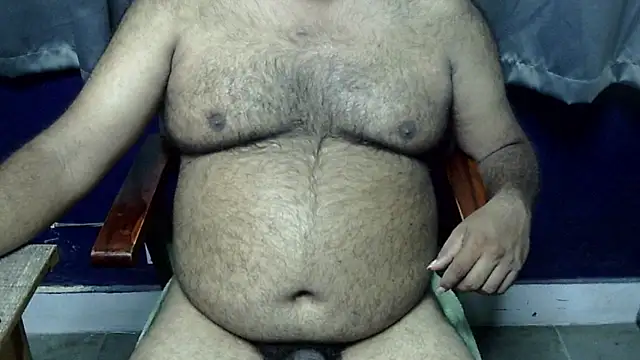 Snapshot of hairysubcub_70 chatting on 15, 7, 2026 hairysubcub 70 online show from 15, 7, 2026