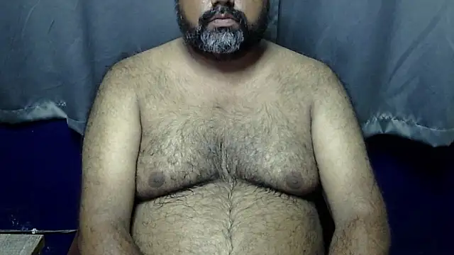 Snapshot of hairysubcub_70 chatting on 15, 7, 2026 hairysubcub 70 online show from 15, 7, 2026