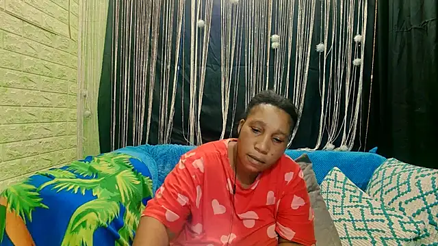 Snapshot of mysticeboney chatting on 23, 11, 2025 mysticeboney online show from 23, 11, 2025