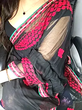 Snapshot of aliyaah_singh chatting on 13, 5, 2026 aliyaah singh online show from 13, 5, 2026