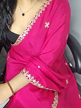 Snapshot of aliyaah_singh chatting on 12, 6, 2026 aliyaah singh online show from 12, 6, 2026
