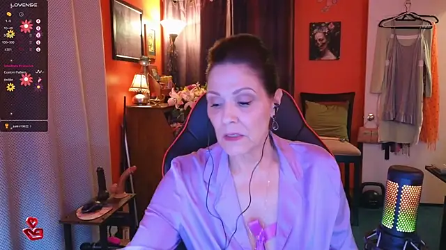 Snapshot of Good-Juju chatting on 9, 2, 2025 Good-Juju online show from 9, 2, 2025