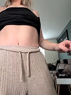 NaomiAndFriends online show from 17, 10, 2025