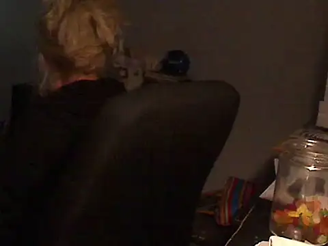 Snapshot of XTRAHORNYONE chatting on 10, 1, 2025 XTRAHORNYONE online show from 10, 1, 2025