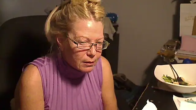 Snapshot of XTRAHORNYONE chatting on 14, 3, 2025 XTRAHORNYONE online show from 14, 3, 2025