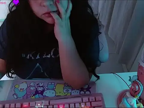 Snapshot of KittyK3 chatting on 9, 9, 2025 KittyK3 online show from 9, 9, 2025