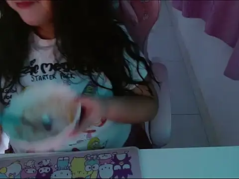 Snapshot of KittyK3 chatting on 14, 10, 2025 KittyK3 online show from 14, 10, 2025