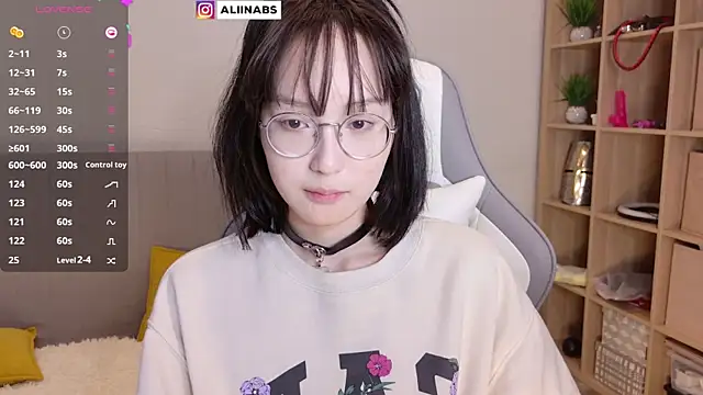 aliiiiiina online show from 6, 2, 2025