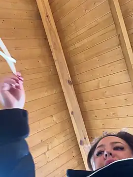 Sara Slow online show from 6, 3, 2025