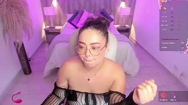 emmy walker online show from 18, 9, 2025