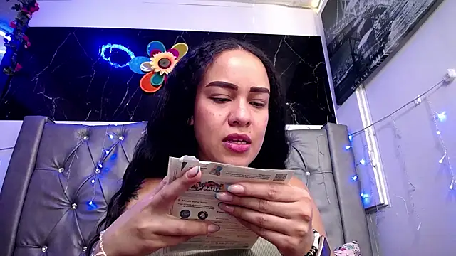 LAILAGUMMY online show from 19, 2, 2025