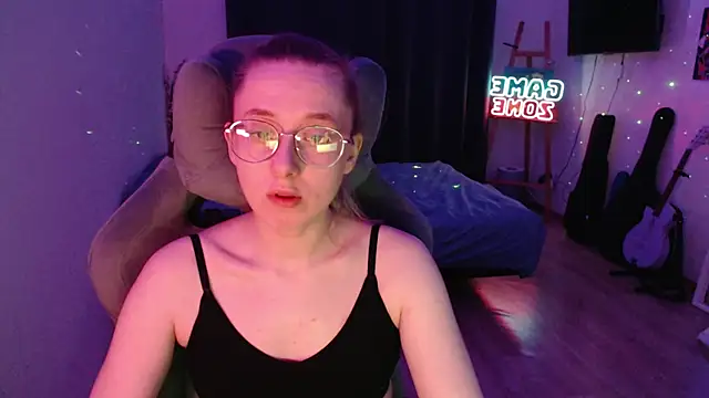 AnabelFrel online show from 6, 3, 2025