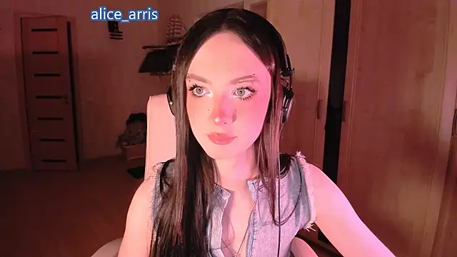 Alice  Aris online show from 22, 3, 2026