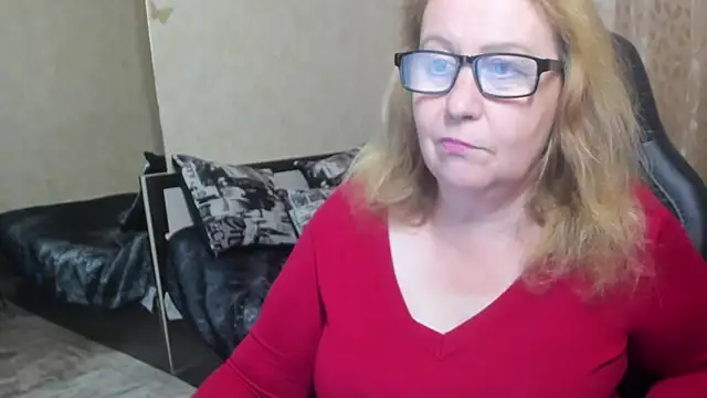 Frau Marta online show from 17, 10, 2025