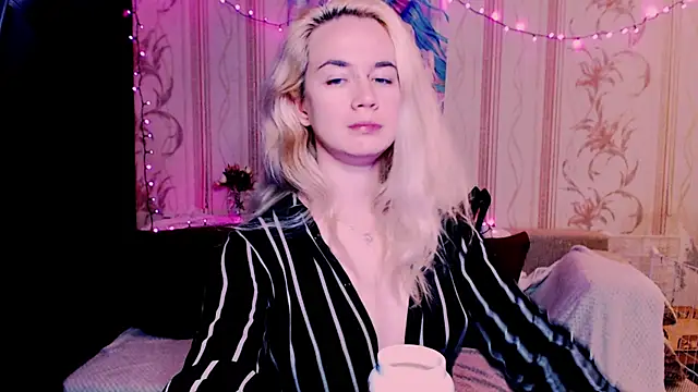 xxxcharismaaa online show from 16, 5, 2026