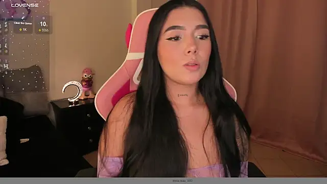 shantall vidales  online show from 8, 1, 2025