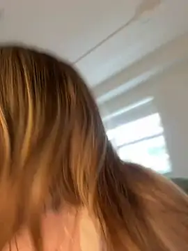 chloetease online show from 1, 1, 2025