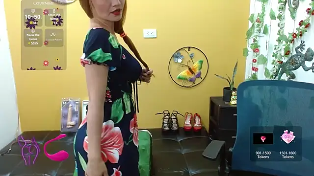 miss tinnymafe online show from 9, 2, 2025